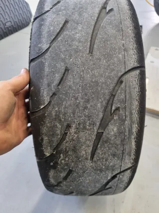 Se venden 4 Nankang Ar-1. 195 50 15