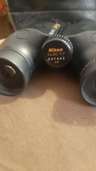 Binoculares Nikon 7x20 7.1