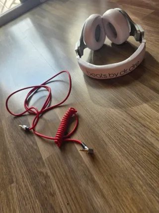 Cuffie Beats by Dre pro Bianche Argento