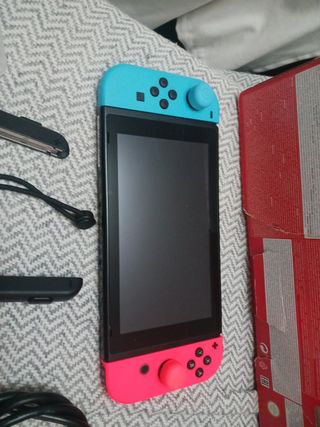 Nintendo Switch Completo con Accessori