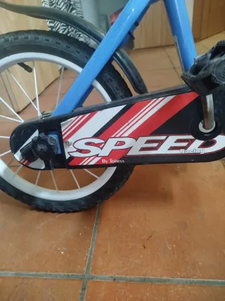 Bicicleta infantil 16" azul 5/8años