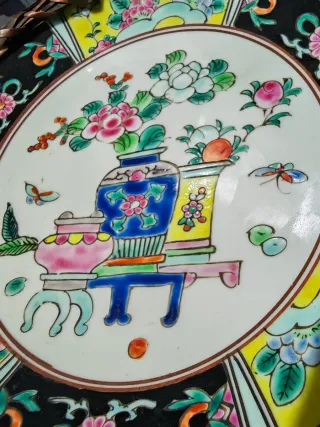 Plato decorativo chino antiguo