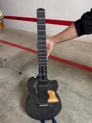 Guitarra Yamaha EZ-AG MIDI
