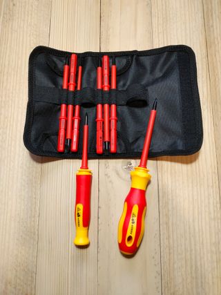 Set destornilladores electricista +Tijeras WORKPRO