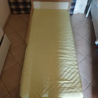 Letto singolo IKEA per bambino