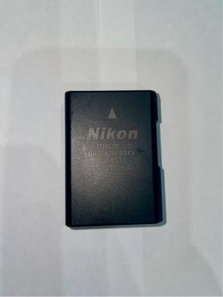 Cámara Nikon D3100 + Accesorios