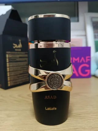 Perfume Lattafa Asad Negro y Dorado