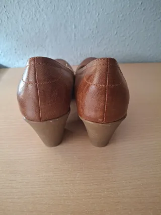 Zapatos de piel Bosanova tacón marrón