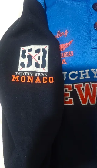 Sudadera con capucha color block