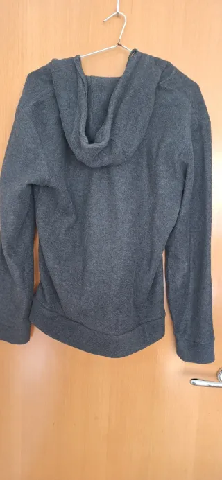 Chaqueta polar con capucha gris Talla M