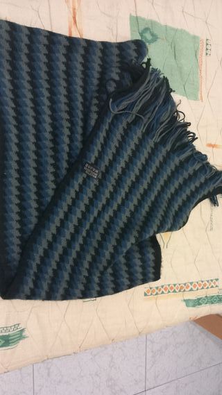 Bufanda de punto azul y gris