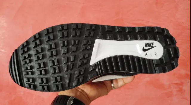 Nike Air Talla 40 Impermeables Negras