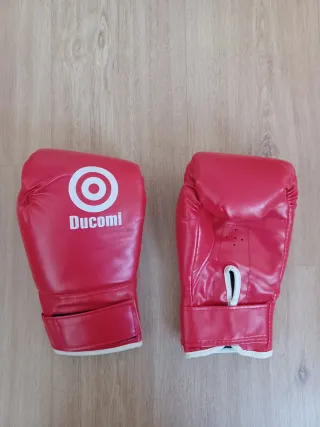 Guantes de boxeo rojos DUCOMI