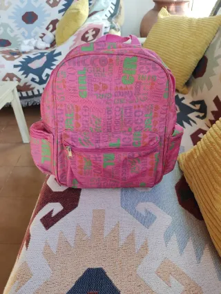 Mochila pequeña rosa con estampado