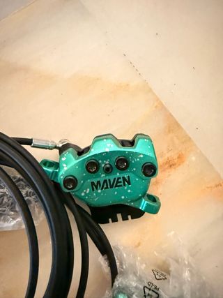 Frenos Maven ultimate Edición Limitada 2025 Sram