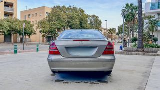 Mercedes-Benz E500 Avantgarde 2003 · 306 CV · Full