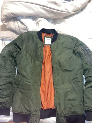 Chaqueta bomber Pull&Bear verde militar M