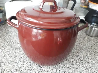 Olla Vintage Hierro Esmaltado Roja