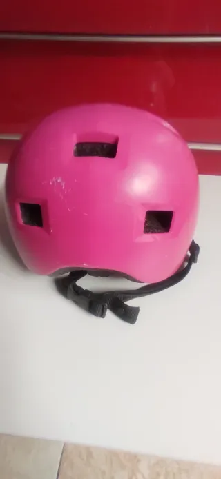 Casco rosa para niñas