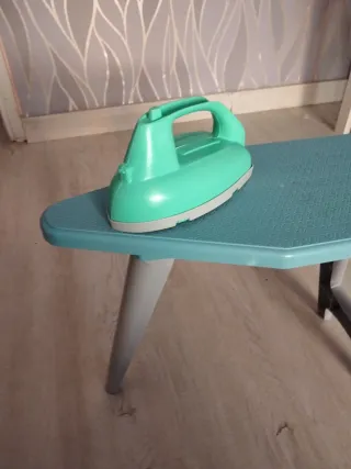 Tabla y plancha de juguete
