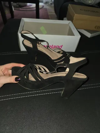 Zapatos de tacón negros para mujer