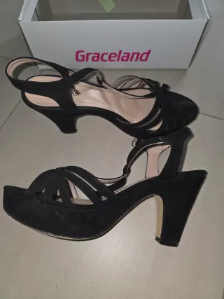 Zapatos de tacón negros para mujer