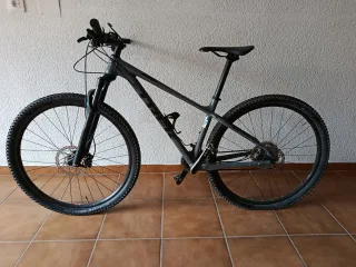 Bicicleta MTB Trek