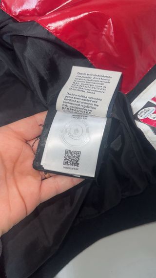 Moncler Giubbotto Rosso Uomo e originale 100%