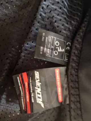 Chaqueta Moto Negra con Detalles Flúor Talla M