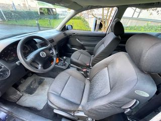 Volkswagen Golf 1.6 16v con distintivo C