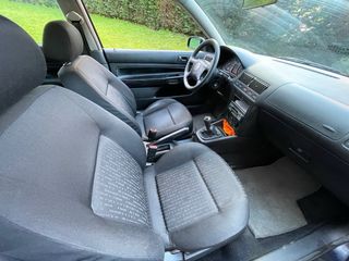 Volkswagen Golf 1.6 16v con distintivo C