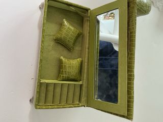 Joyero verde estilo chaise longue