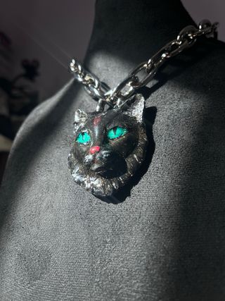 Collar Gata Artesanal Negro Ojos Verdes