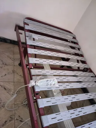Cama articulada eléctrica