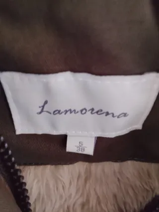 Chaqueta con capucha verde