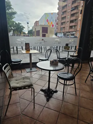 Se traspasa cafeteria