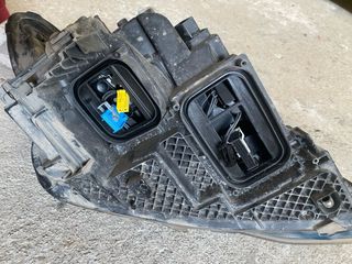 Faro delantero Hella mercedes vito/viano w 447