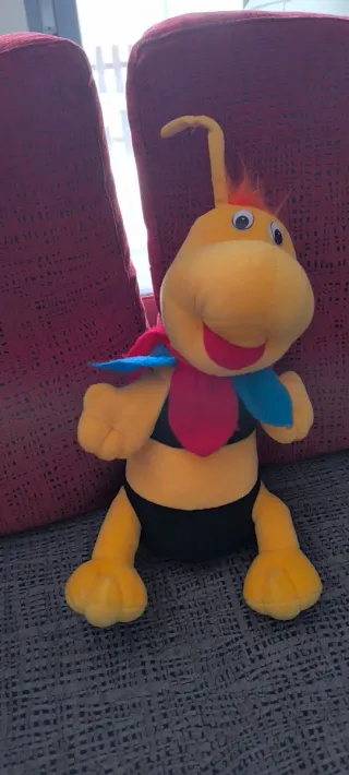 Peluche Avispa Mediano
