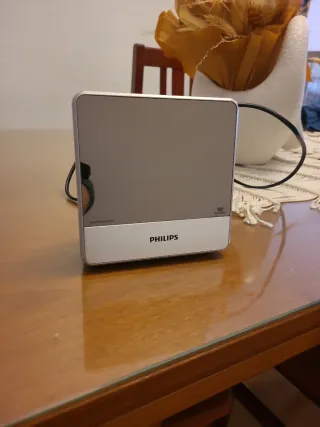 Radio despertador Philips plata y blanco