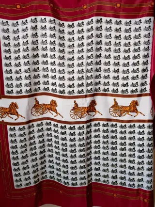 Sciarpa foulard in seta stile Hermes