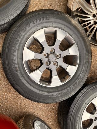 Llanta Jeep Wrangler 18 Pulgadas 255/70 R18  113 T