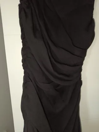 Vestido de fiesta negro drapeado
