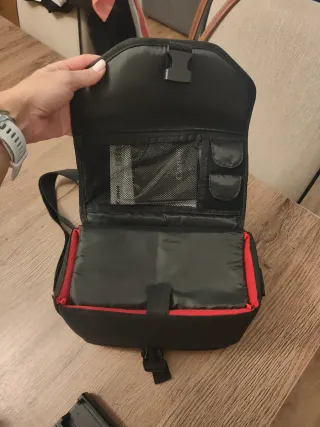 Cámara Canon EOS 2000D + Accesorios