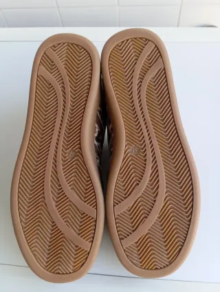 Zapatillas leopardo marrones