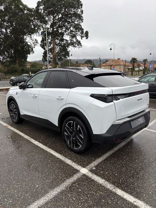 Peugeot 3008 GT HYBRID (2024)