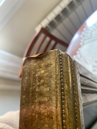 Cuadro de caballos en relieve metal dorado