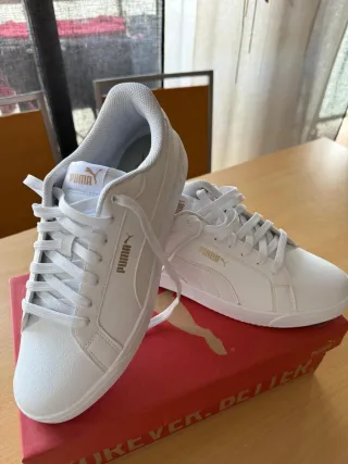 Zapatillas Puma Hombre Blancas Doradas Nuevas.
