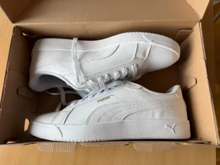 Zapatillas Puma Hombre Blancas Doradas Nuevas.