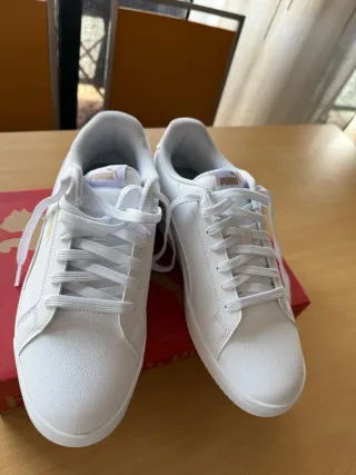Zapatillas Puma Hombre Blancas Doradas Nuevas.