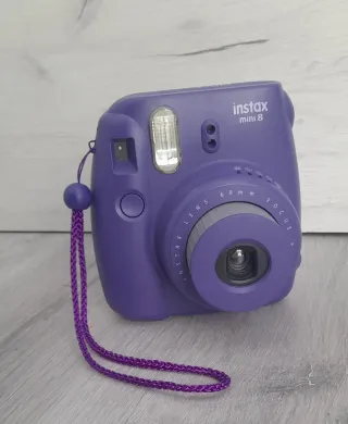 Cámara Fujifilm Instax Mini 8 Morado